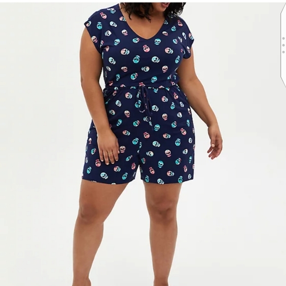🆕☠️☠NAVY SKULL SUPER SOFT ROMPER☠️☠ - Picture 2 of 7